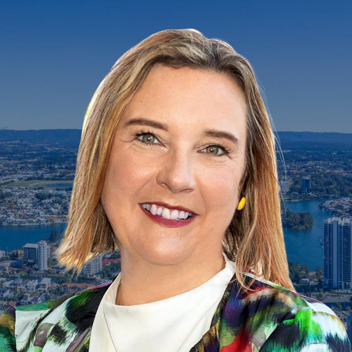 Professor Evelin Tiralongo